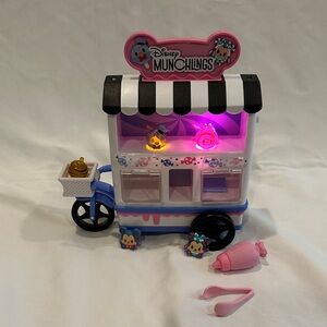 Disney Munchlings Candy Cart Playset